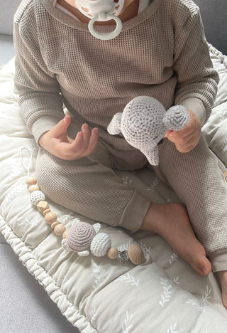 ALT=" Baby and toy"