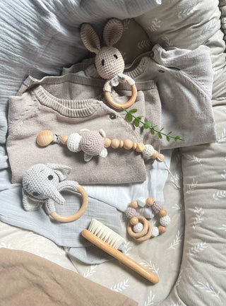 ALT=" Baby and toy"